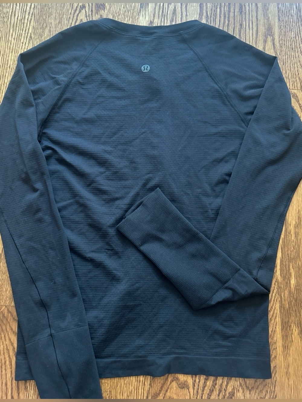 Lululemon black swiftly tech long sleeve